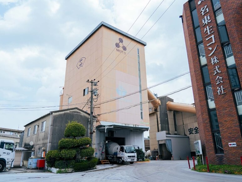 名東生コン株式会社_生コン製造設備