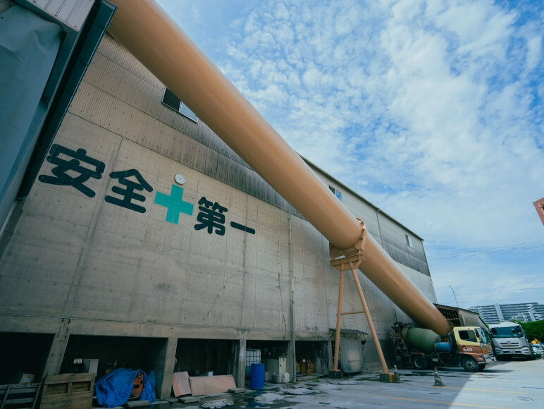 名東生コン株式会社_骨材貯蔵設備
